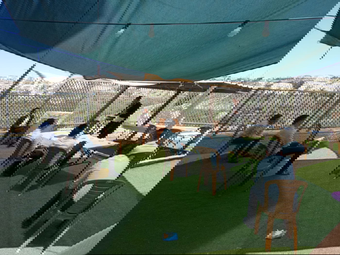 ר"מ הישיבה הגיע למסור שיעור לבחורי הישיבה