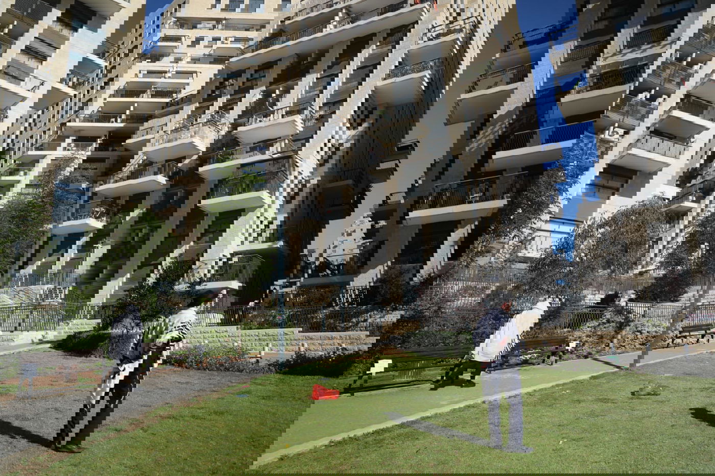 כך נראתה שחרית בקרית בעלזא שבהסגר