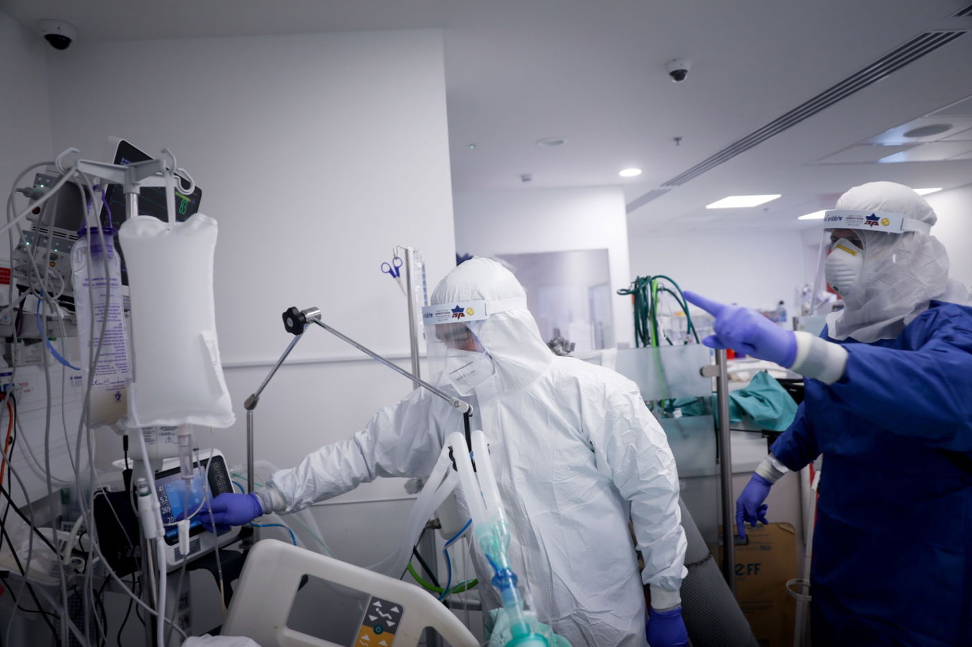 מבט מבפנים: מחלקת חולי קורונה בבני ברק