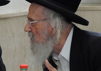 נדבק בקורונה: ראש הישיבה וחבר הבד"צ הגרש"י רוזנגרטן זצ"ל