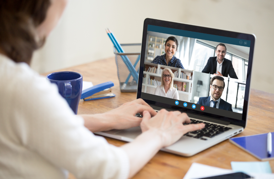 5 טיפים שיעזרו לכם להראות (ולהישמע) טוב בשיחת זום