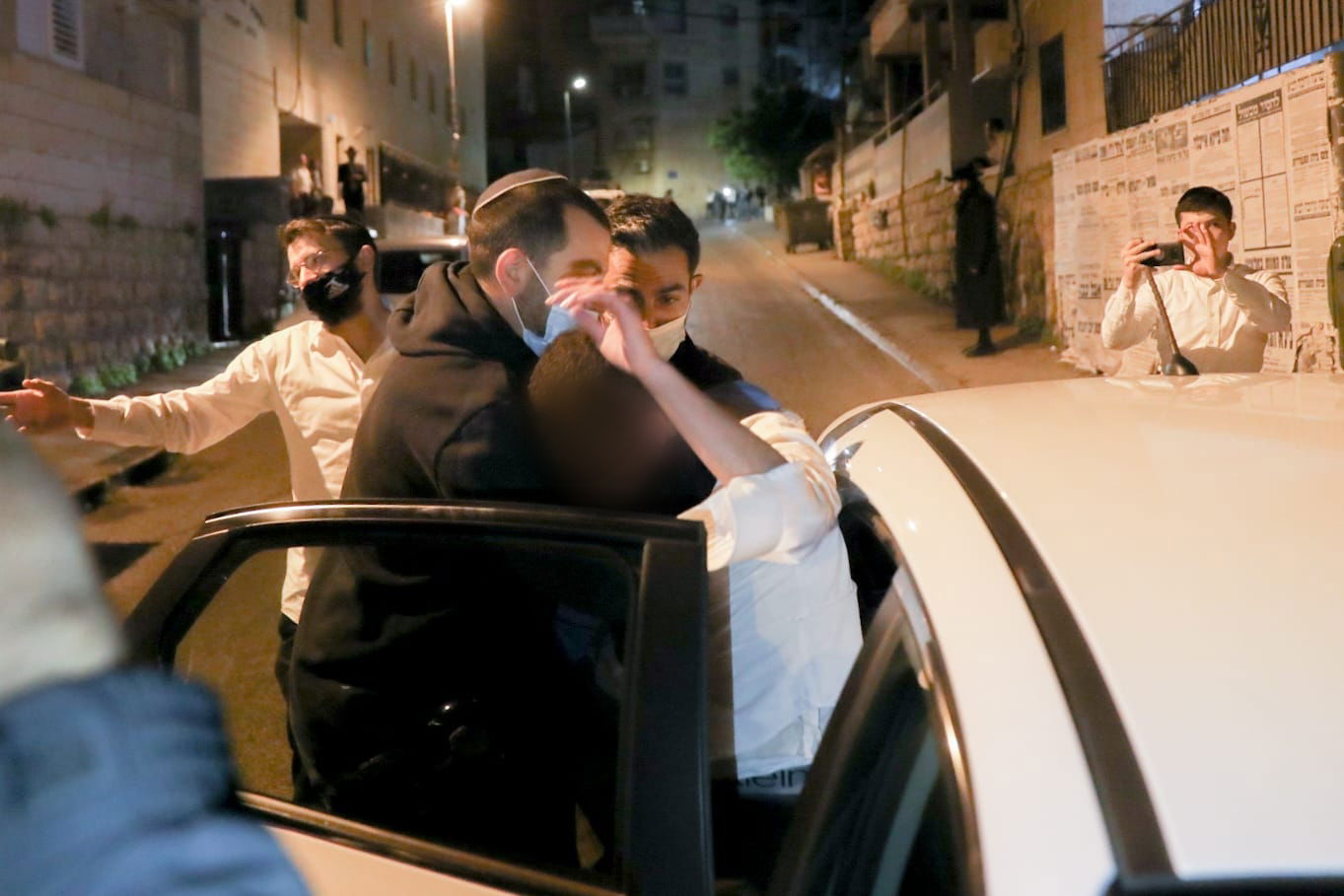 המשטרה עצרה חשוד בתקיפת כוח צה"ל במאה שערים