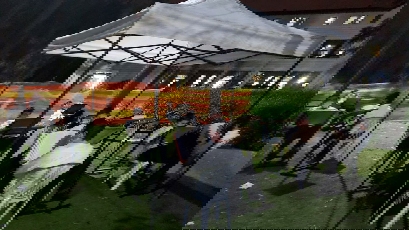 השטייגען בישיבה, אמש