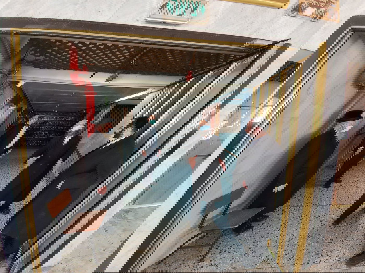 'מתווה הקפסולות': נציגי משרד הבריאות ביקרו בויז'ניץ