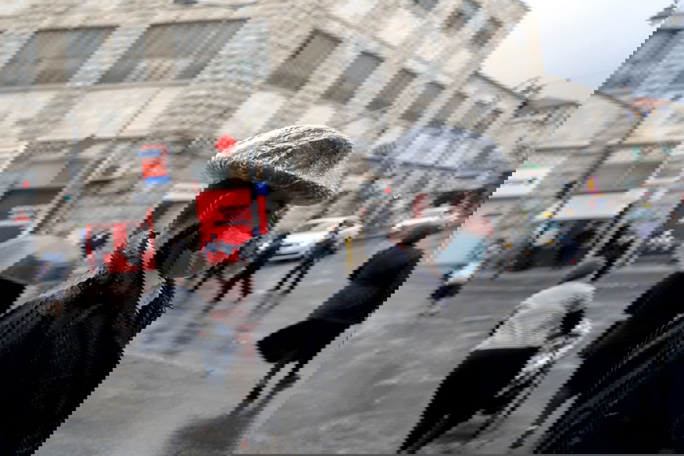 מזג האוויר: עליה בטמפרטורות, ושוב גשם