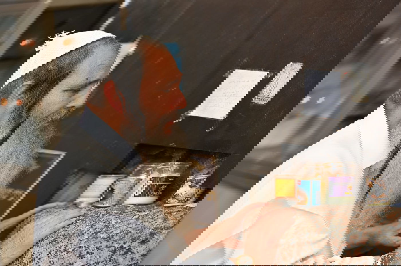 במתכונת מצומצמת: הגר"ש ארוש אצל 'רבי מאיר בעל הנס'