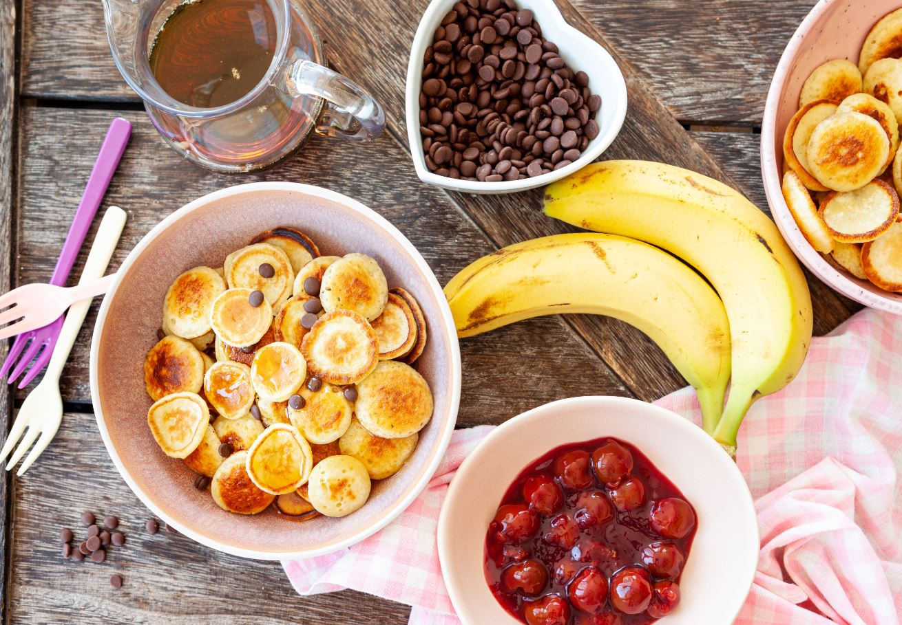 טרנד חם מהמחבת: מיני פנקייקים שמוגשים כמו דגני בוקר