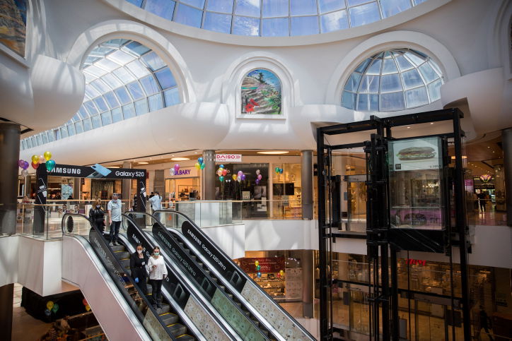 הישראלים חוזרים לקניונים? קניון מלחה בסופ"ש שעבר