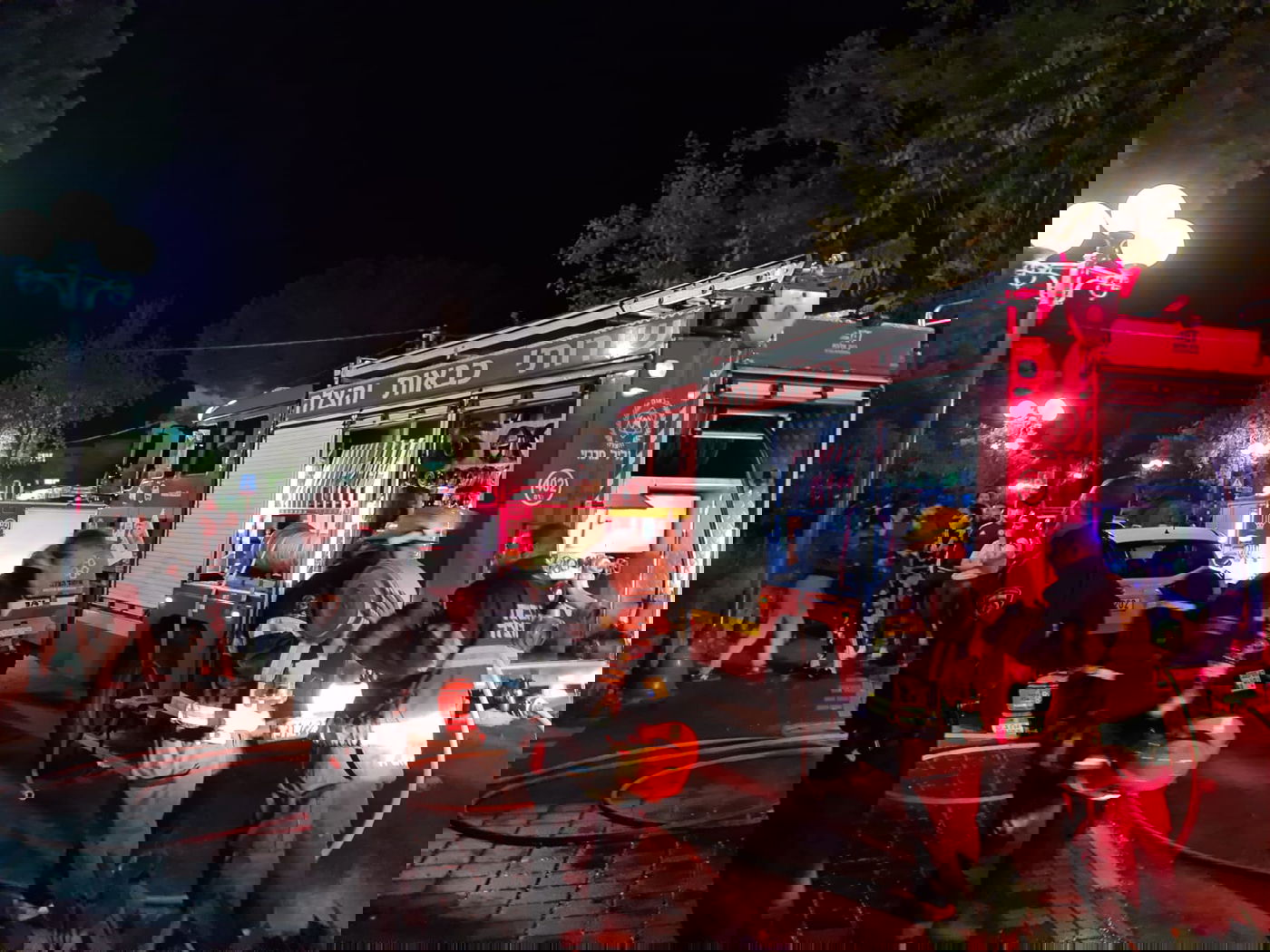 פחד: "איפה הכיבוי? אני פה עם תינוקת!" • האזינו