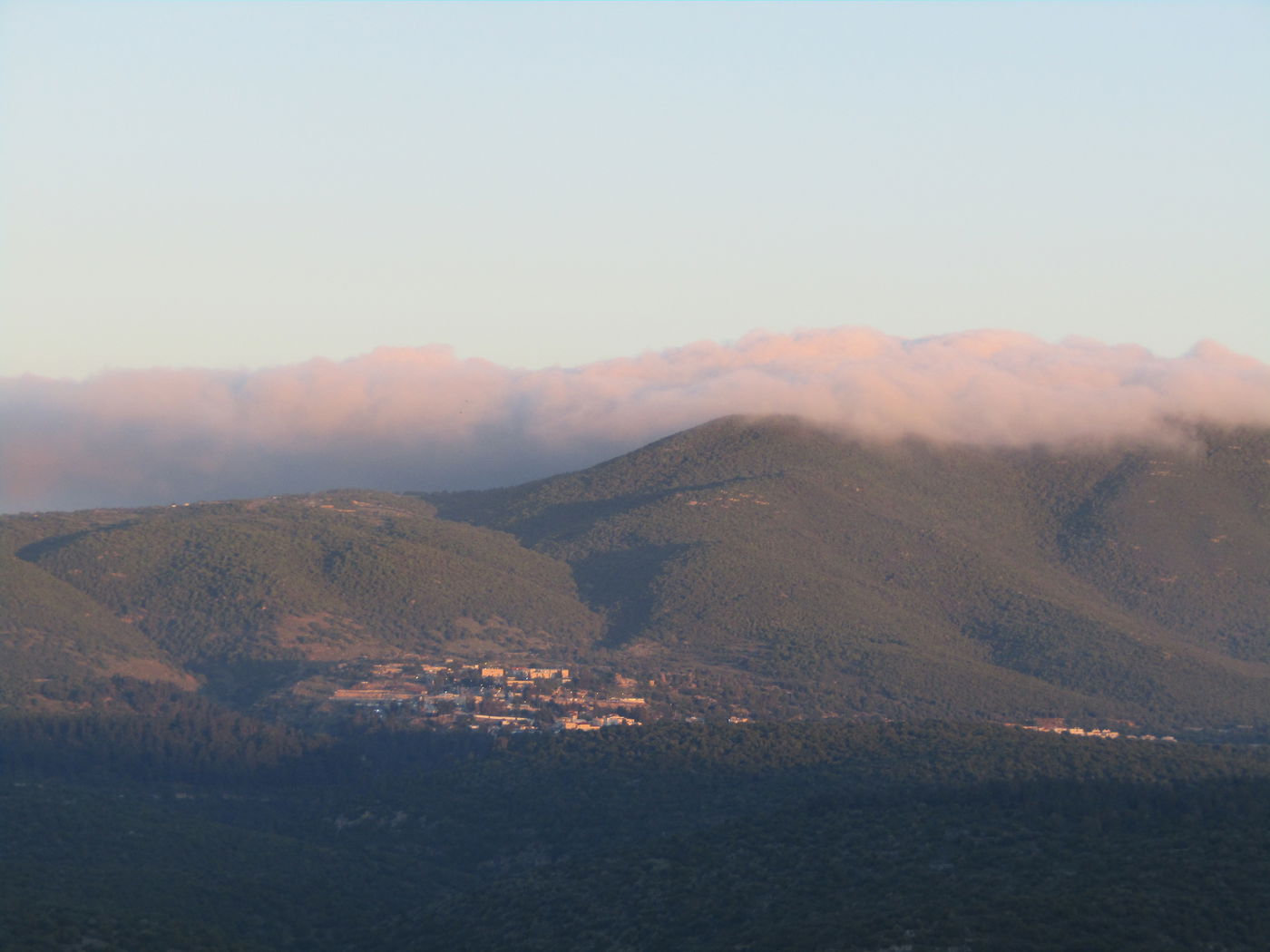 כך נראה הבוקר הר מירון - מהעיר צפת • צפו
