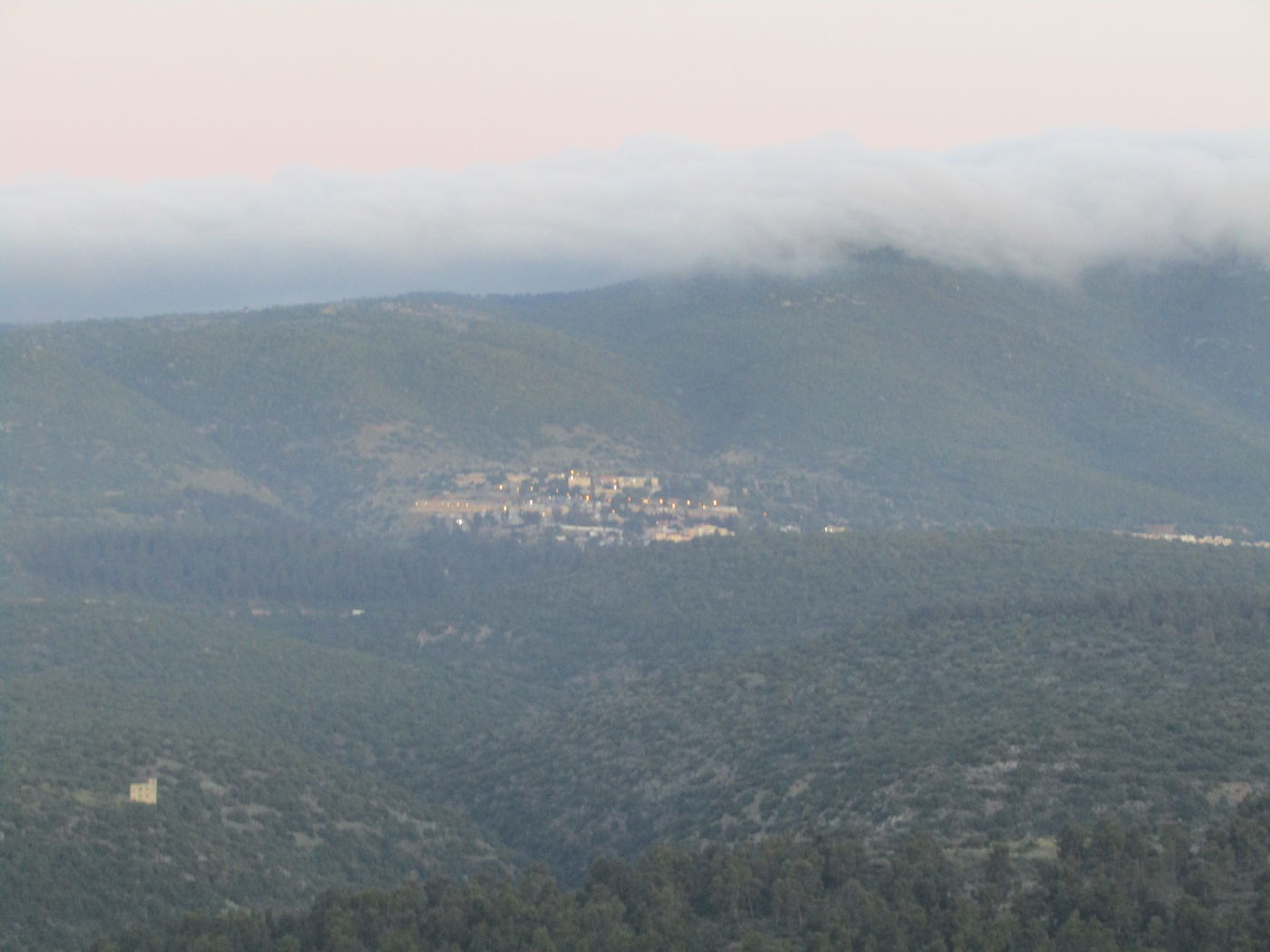 כך נראה הבוקר הר מירון - מהעיר צפת • צפו
