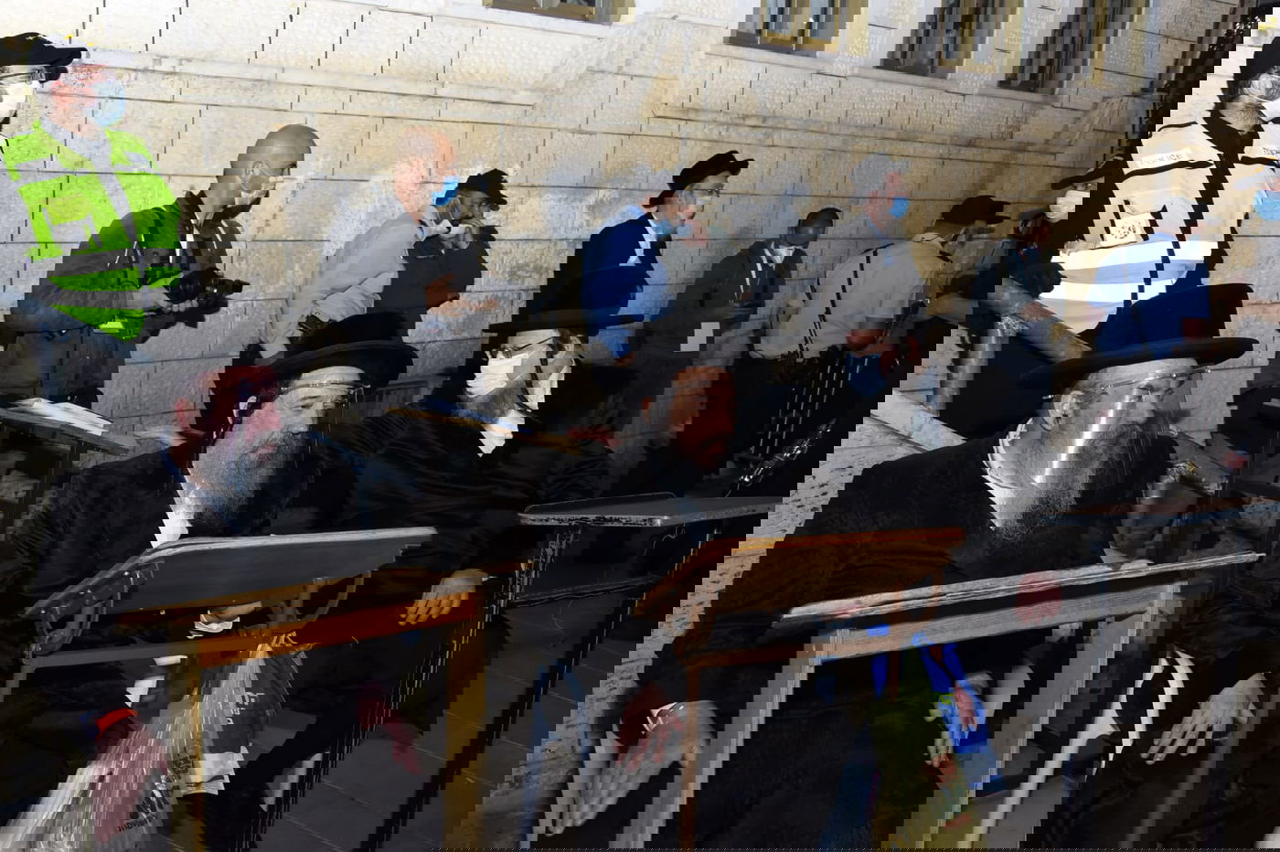 ההדלקה של האדמו"ר מבאיאן במירון • צפו