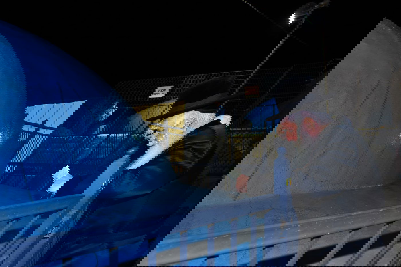 ההדלקה של האדמו"ר מבאיאן במירון • צפו