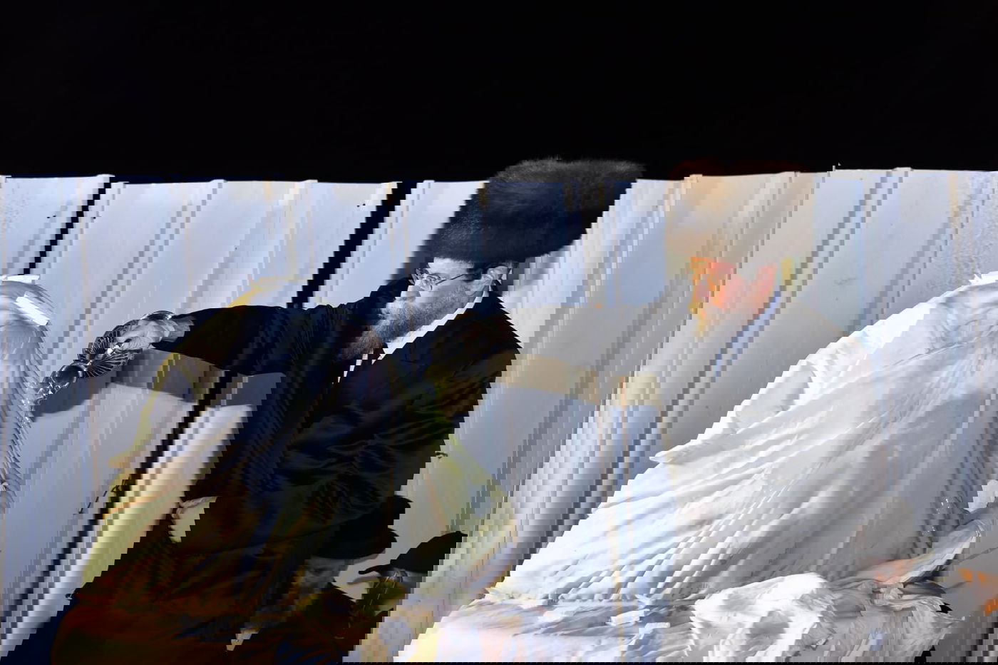 ההדלקה של האדמו"ר מבאיאן במירון • צפו