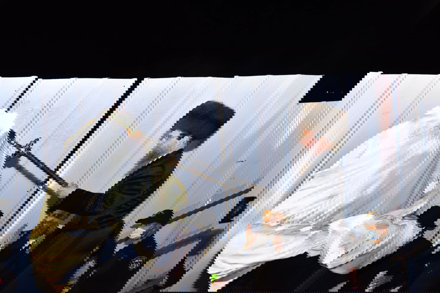 ההדלקה של האדמו"ר מבאיאן במירון • צפו