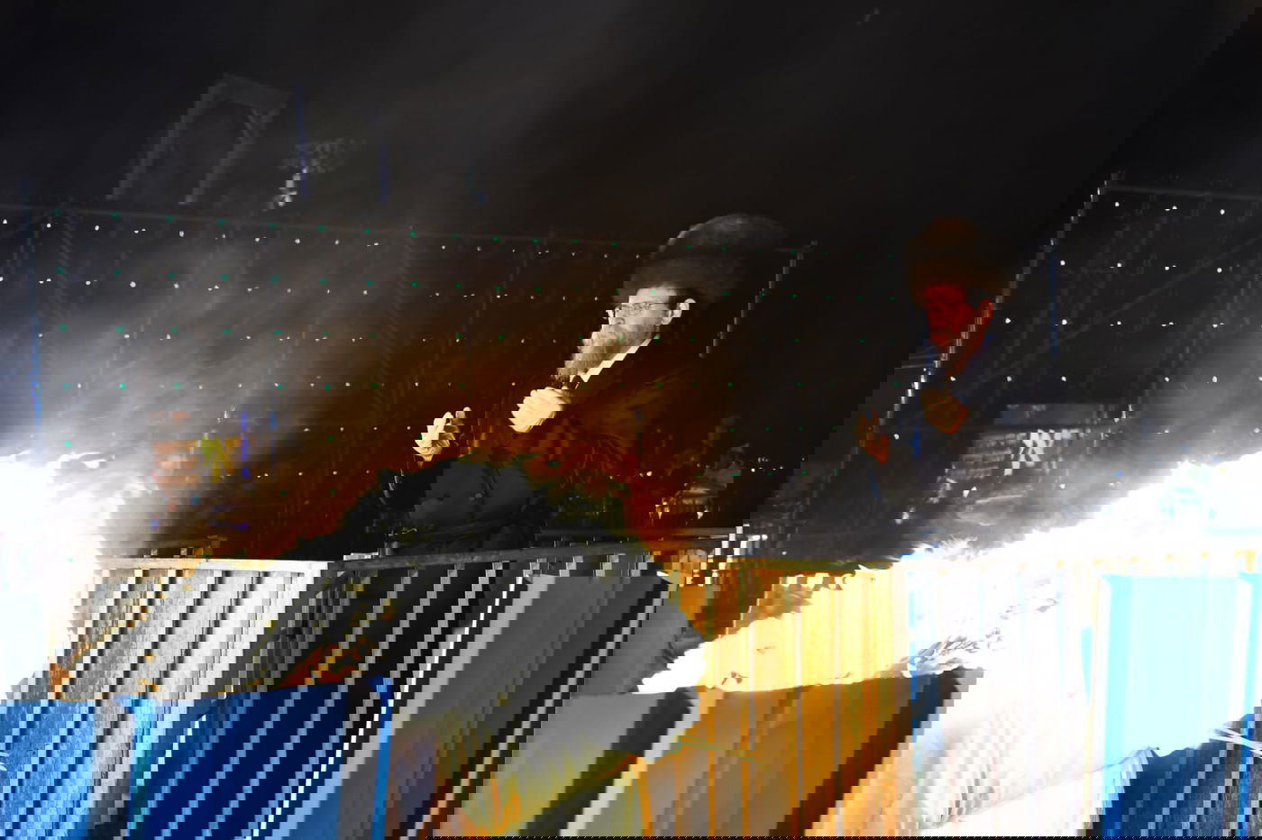 ההדלקה של האדמו"ר מבאיאן במירון • צפו