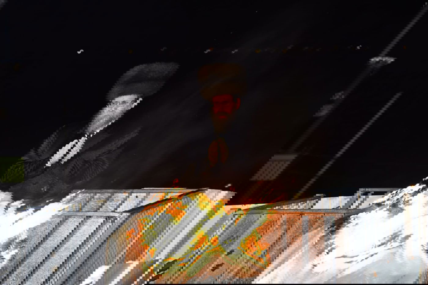 ההדלקה של האדמו"ר מבאיאן במירון • צפו