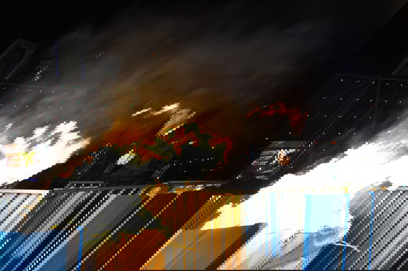 ההדלקה של האדמו"ר מבאיאן במירון • צפו