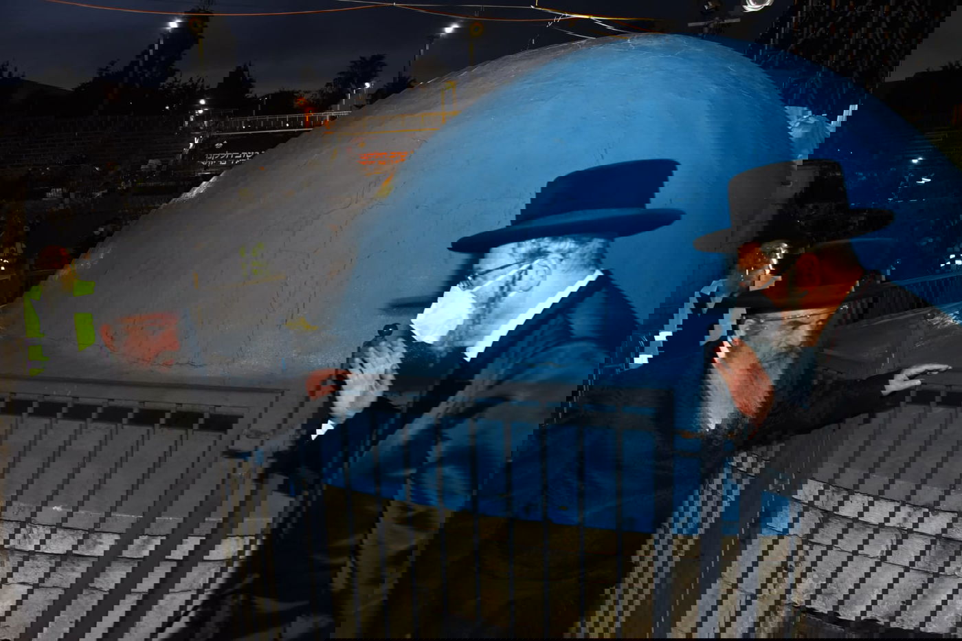 ההדלקה של האדמו"ר מבאיאן במירון • צפו