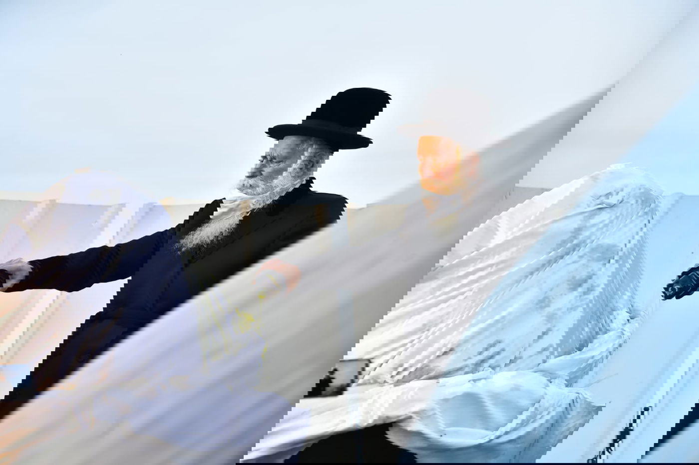 ההדלקה של האדמו"ר מבאיאן במירון • צפו