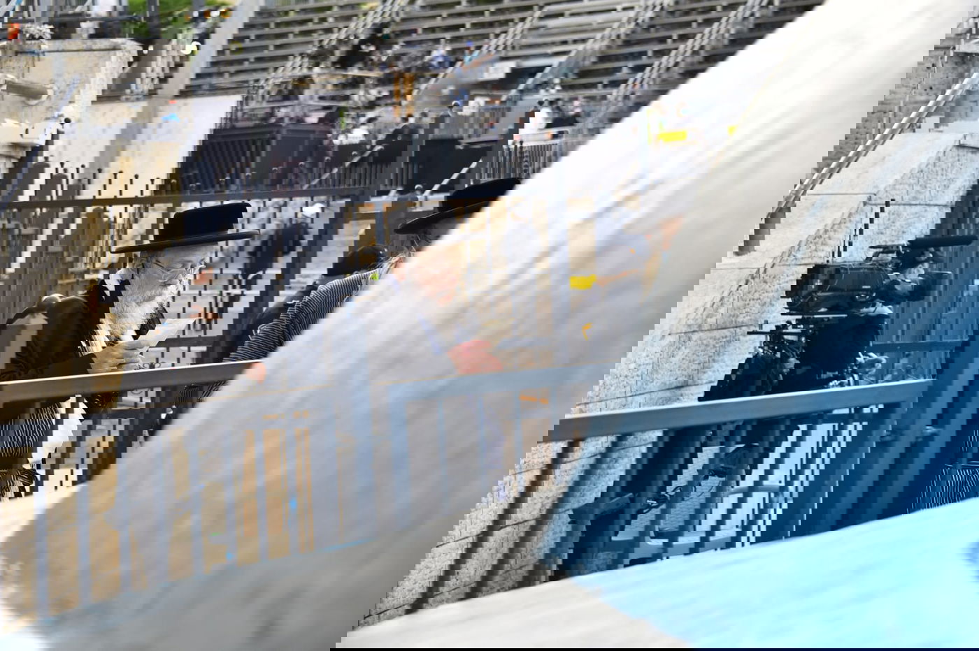 ההדלקה של האדמו"ר מבאיאן במירון • צפו