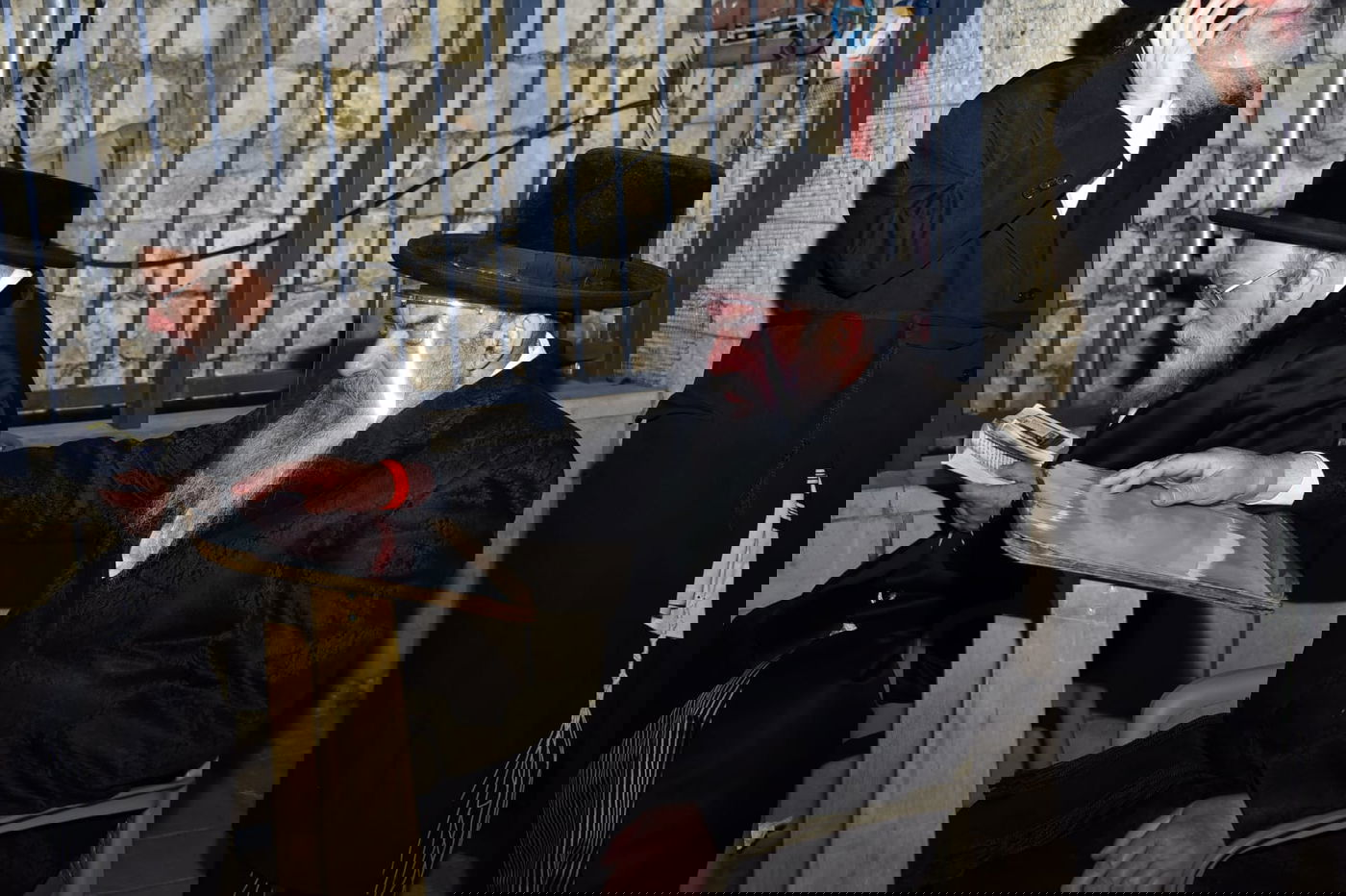 ההדלקה של האדמו"ר מבאיאן במירון • צפו