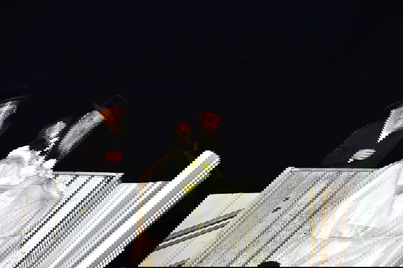 ההדלקה של האדמו"ר מבאיאן במירון • צפו