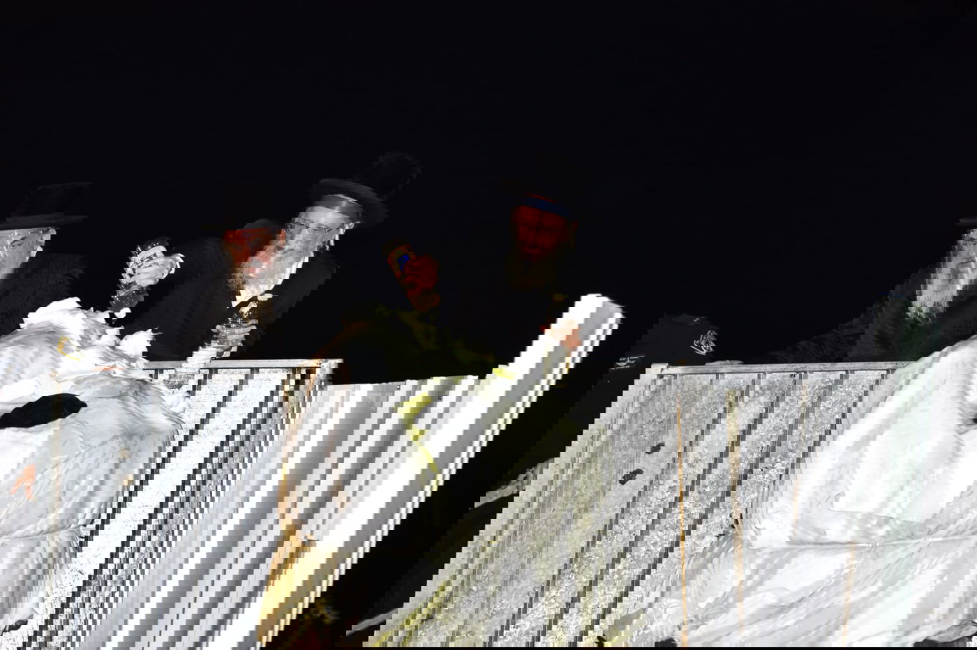 ההדלקה של האדמו"ר מבאיאן במירון • צפו