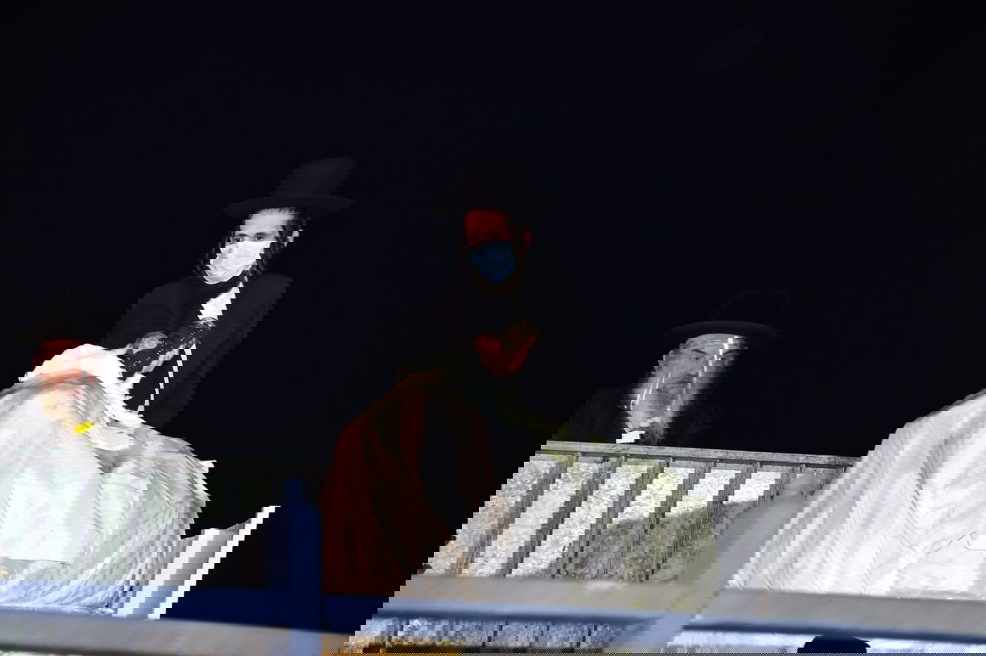 ההדלקה של האדמו"ר מבאיאן במירון • צפו