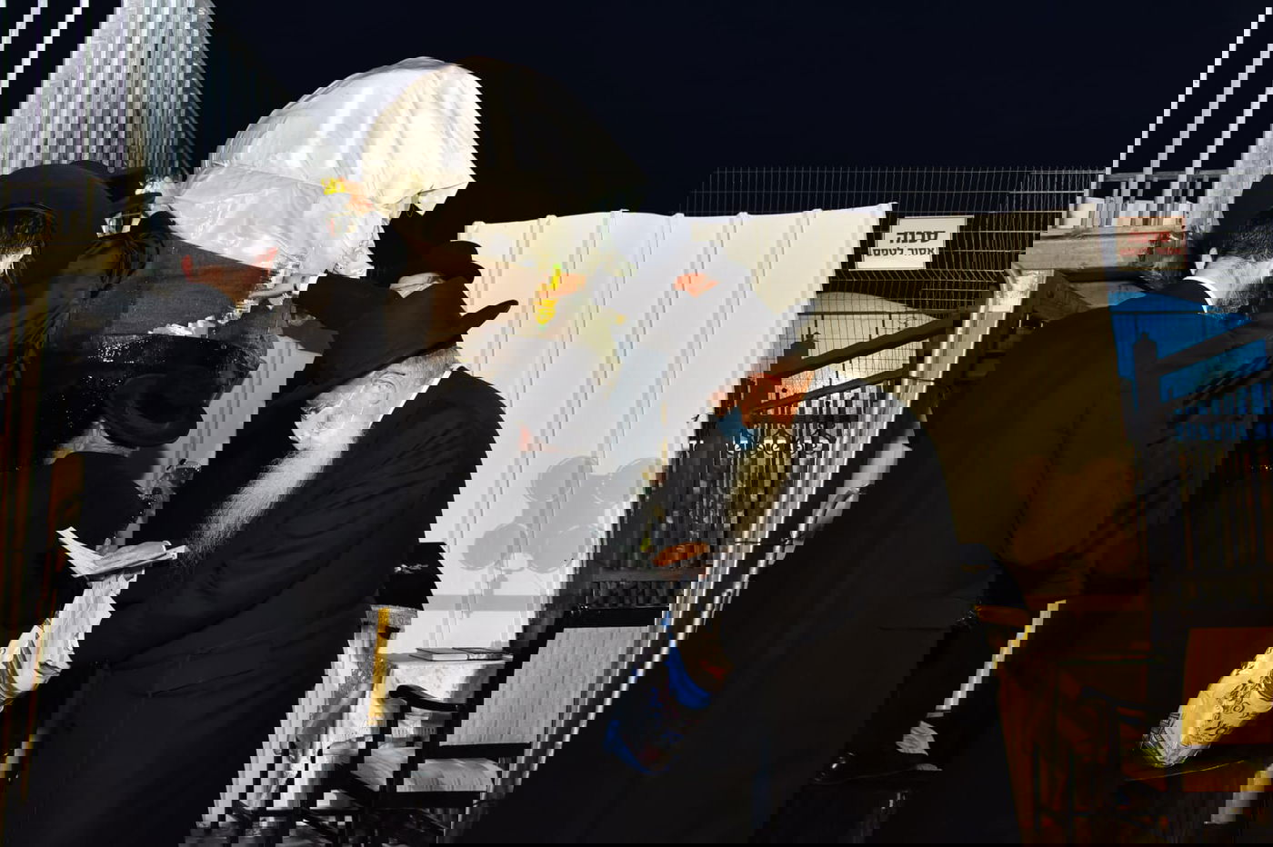 ההדלקה של האדמו"ר מבאיאן במירון • צפו