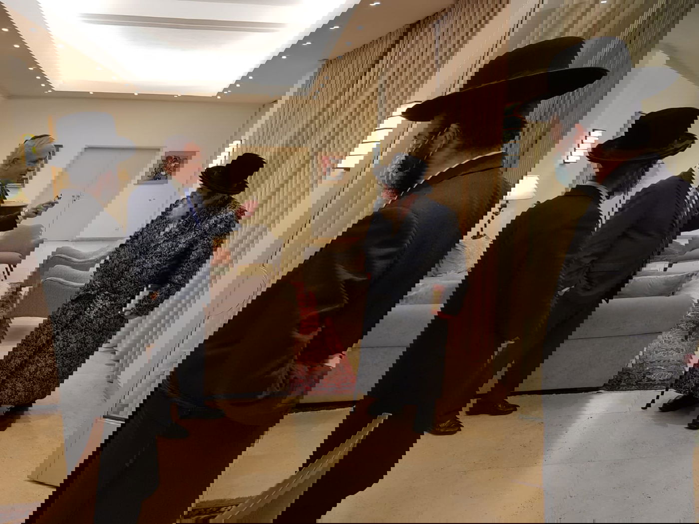 הרבי מויז'ניץ נפגש עם נתניהו; בליכוד הסכימו לשינוי סעיף