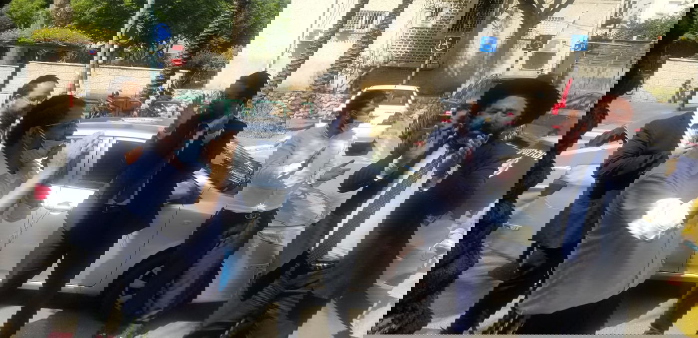 צפו: ההנהלה הפתיעה את הילדים בל"ג בעומר