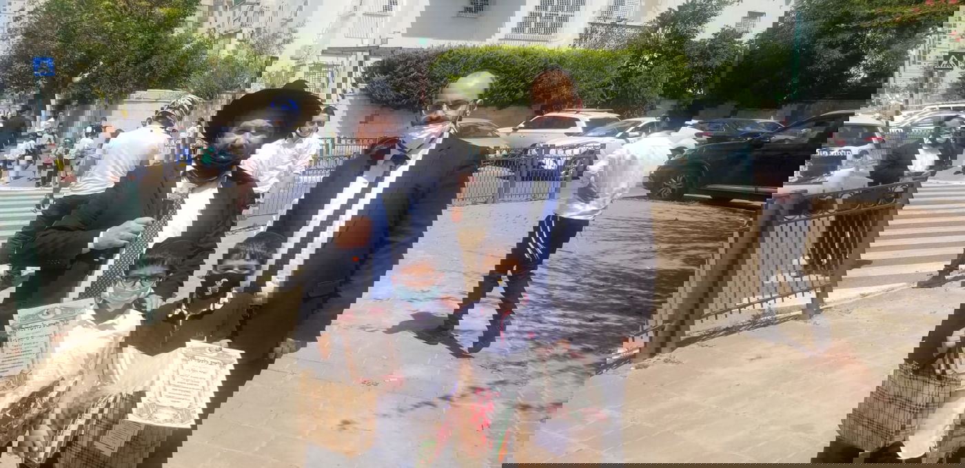 צפו: ההנהלה הפתיעה את הילדים בל"ג בעומר