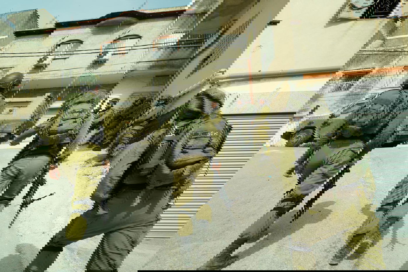 צפו: הלוחמים אחרי המחבלים שרצחו חייל