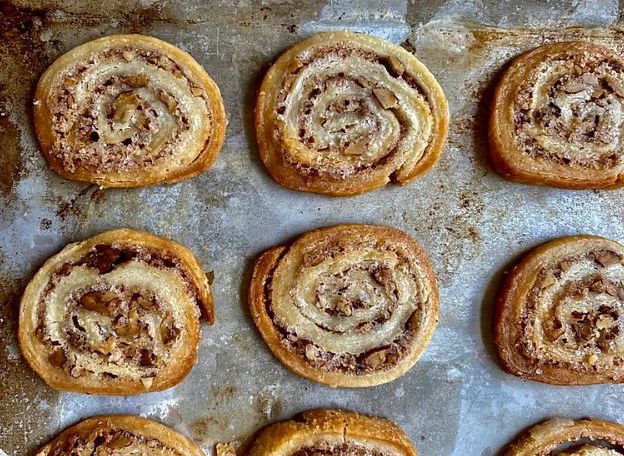 עוגיות חמאה, קינמון ופקאן פריכות של חסי סגל