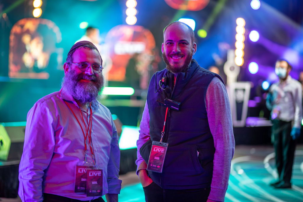 ברל יוניק יוזם הפרויקט ודוידי קרומבי מפיק האירוע