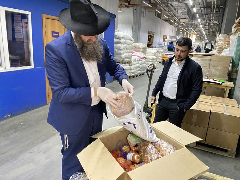 רוסיה בהסגר: עשרות אלפי סלי מזון כשרים למשפחות ונזקקים