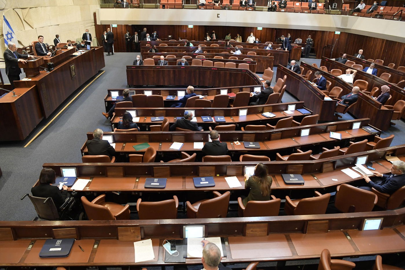 בצל הדרמה הפוליטית: השבעת הממשלה ה-35 • שידור חוזר