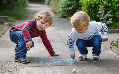 אל תשליכו קליפות ביצים; אפשר להכין מהן גירים לילדים