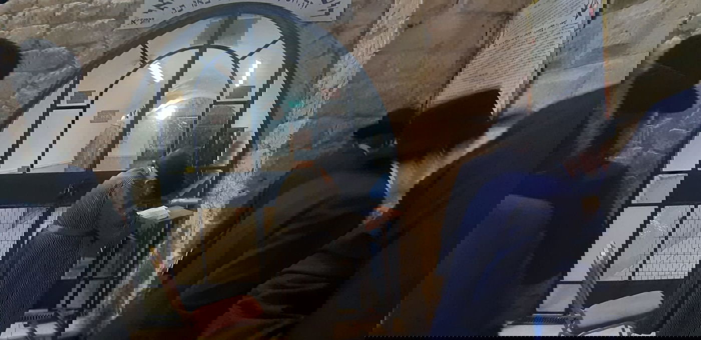 גאב"ד קארלסבורג יצא מבידוד ועלה לציון הרשב"י