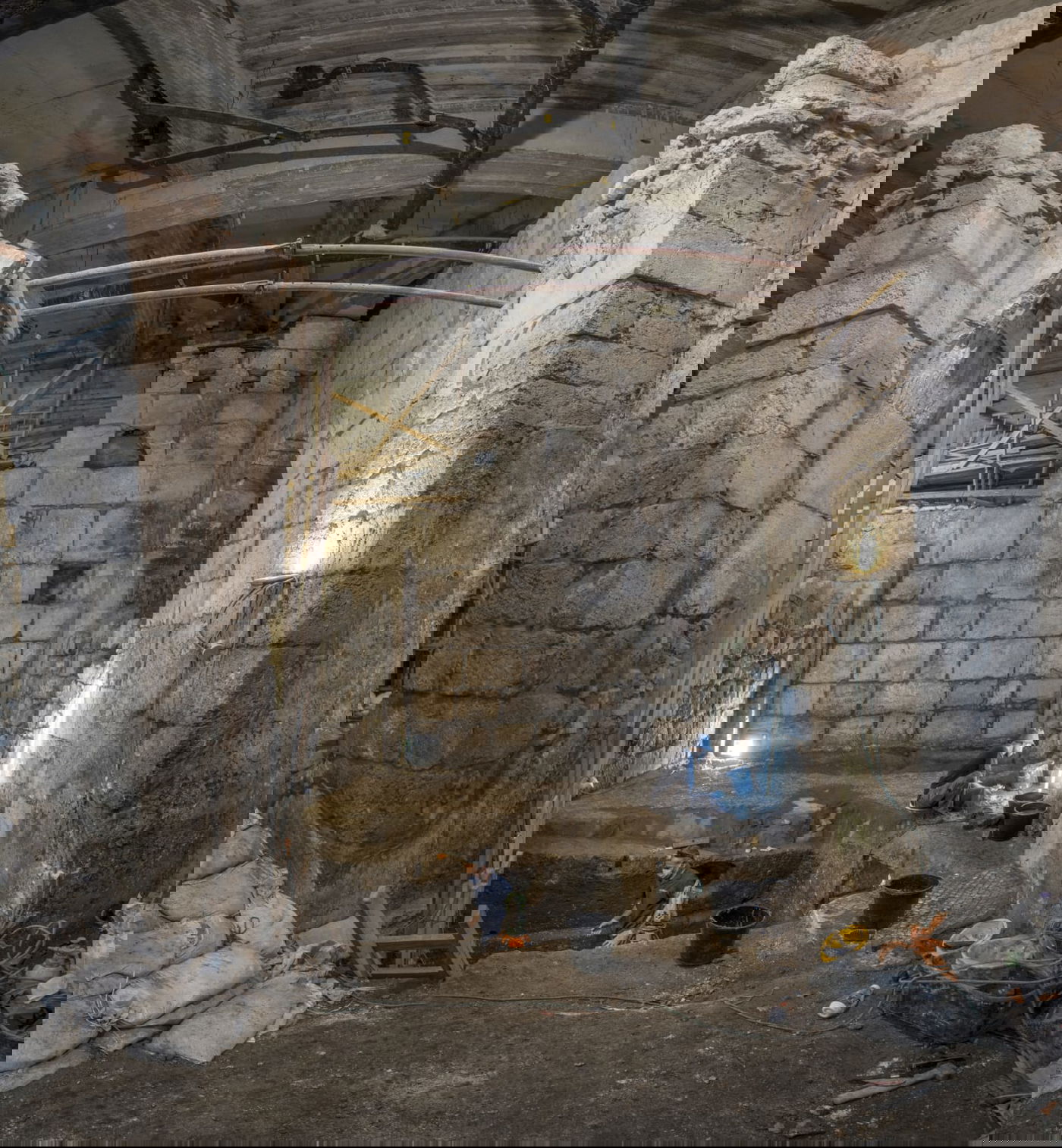 מימי בית שני: מערכת תת קרקעית ליד הכותל