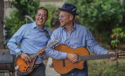 שוקי סלומון ואריק דביר בקליפ חדש: אח שלי יהודי