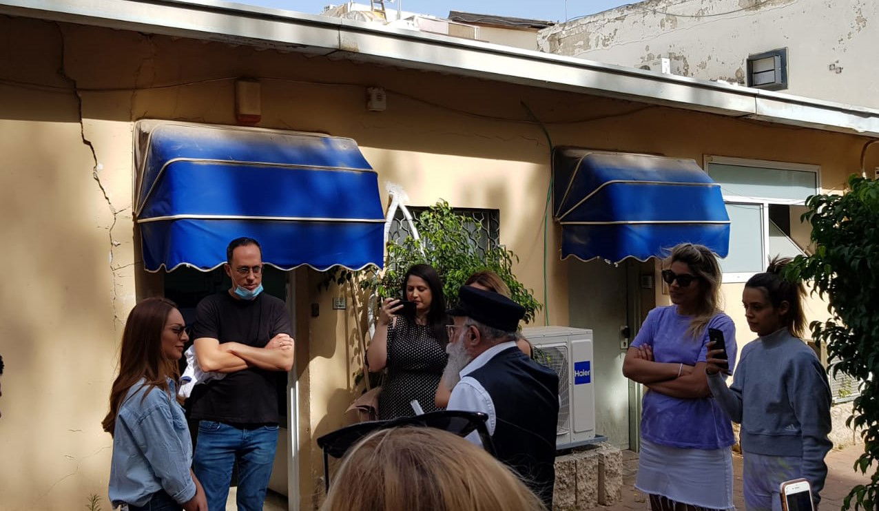 כשניב רסקין קבע מזוזה ב'אולפני הרצליה'