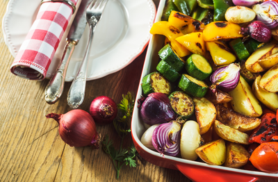 הטריק הזה ישדרג משמעותית את הירקות בתנור שלכם