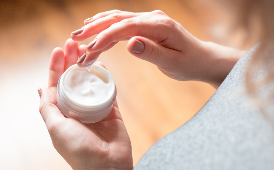 מדוע קרמים המבוססים על חלב עיזים פופולריים כל כך?