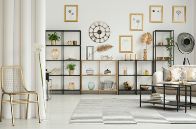 3 כללים לעיצוב קיר תמונות אופנתי שימשוך את העין