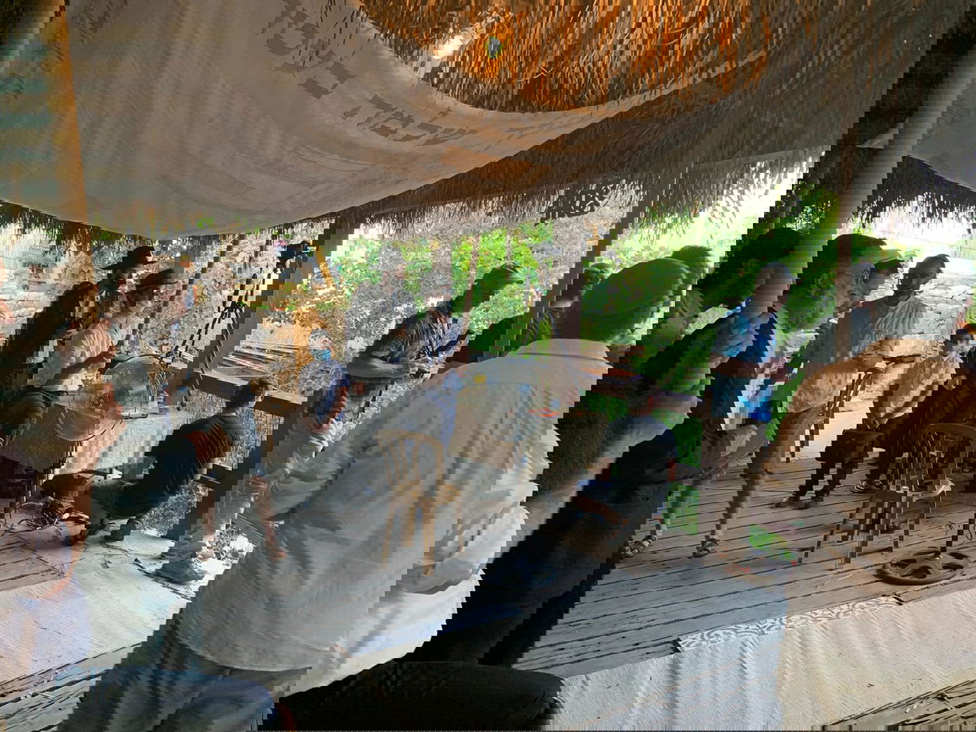 כשה'מזרחן' אירח בביתו טקס  חתונה  • צפו