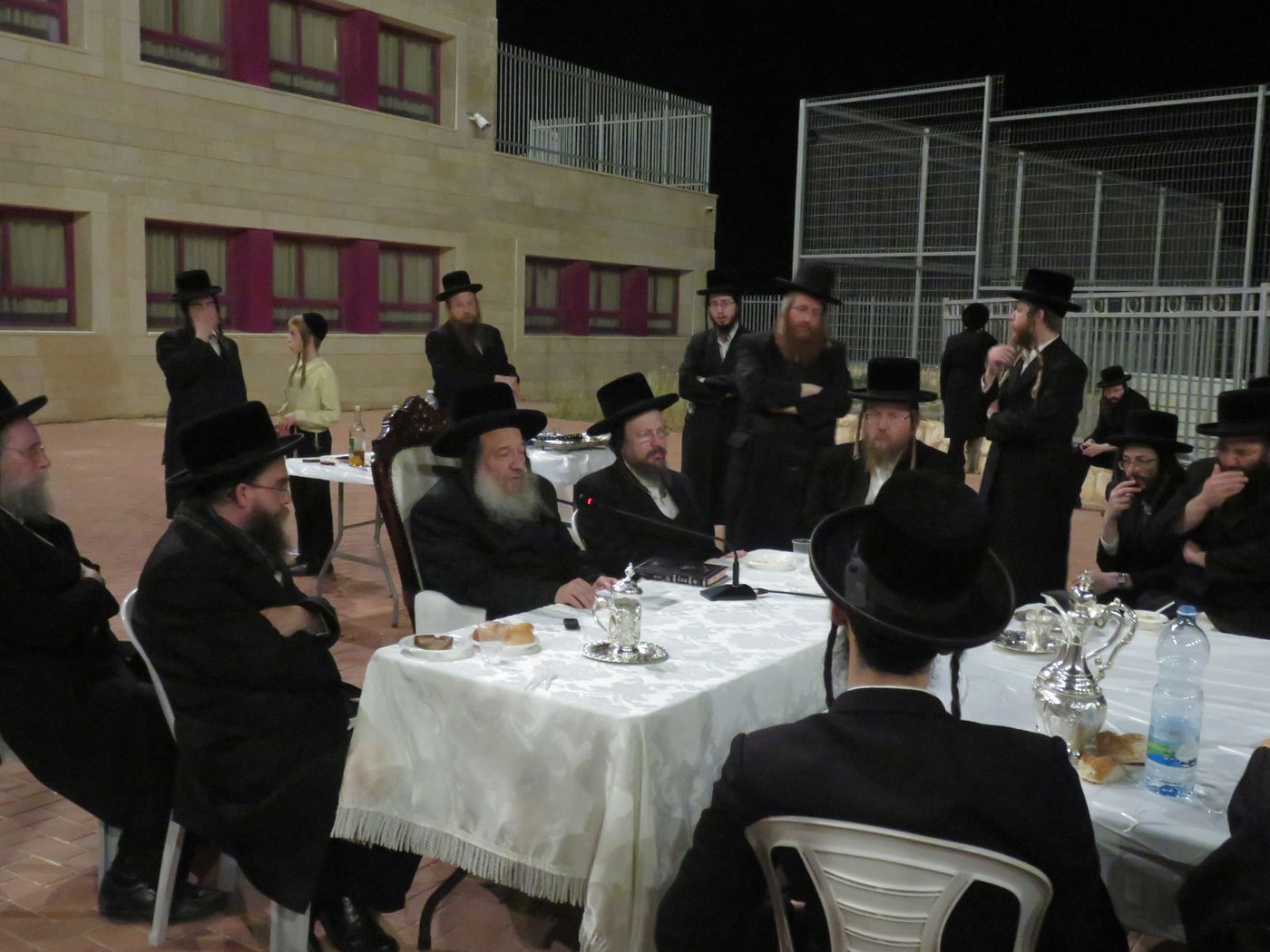 האדמו"ר מזוועהיל ציין את ההילולא וערך 3 טישים לחסידים