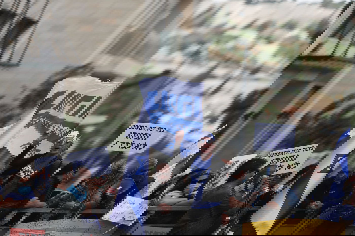 נתניהו בפתח משפטו: תפרו לי תיק; רוצים להפיל את הימין