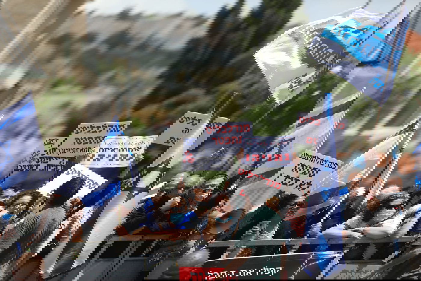 נתניהו בפתח משפטו: תפרו לי תיק; רוצים להפיל את הימין